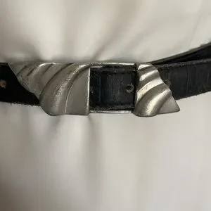 Vintage Ruza Women\'s Leather Taupe Belt Size Medium RUZA Belts for Women on Sale up to 90% Off: Poshmark main image 4